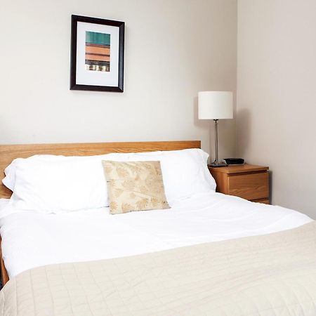 Madison Hill - Bedford Hill 1 - One Bedroom Flat Лондон Екстериор снимка