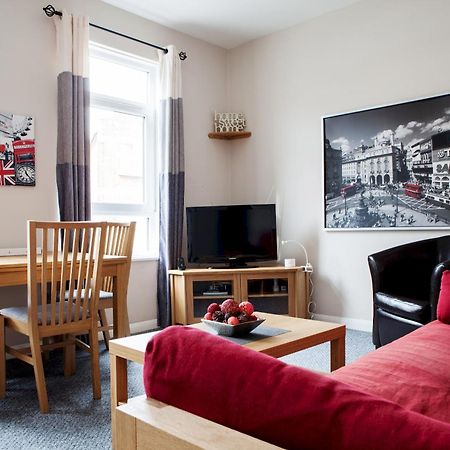 Madison Hill - Bedford Hill 1 - One Bedroom Flat Лондон Екстериор снимка